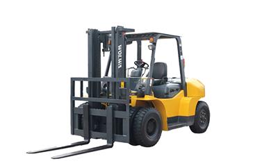 7.0T內(nèi)燃機車GN70